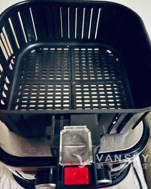 251009165546_IMG_9892 2.jpg